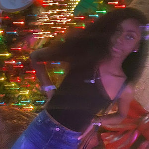 Meet your Posher, Jade